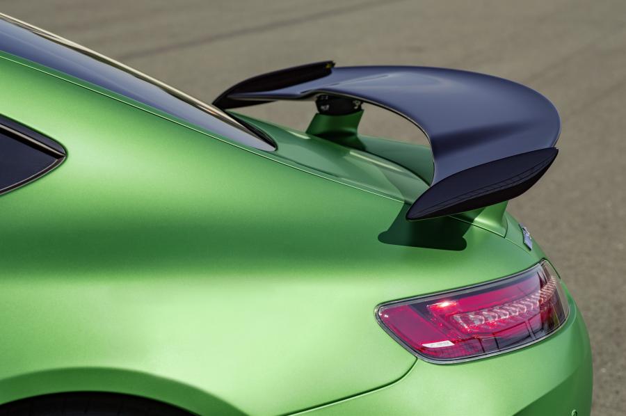 Детали экстерьера Mercedes-AMG GT R 2016 года  (фото 81 из 92)